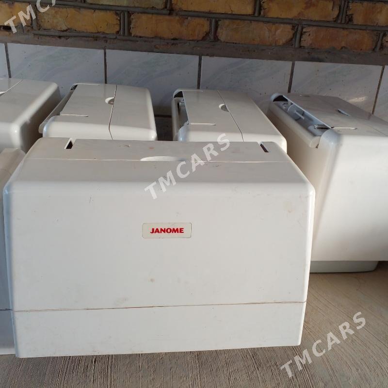 Janome 350e - Mary - img 1