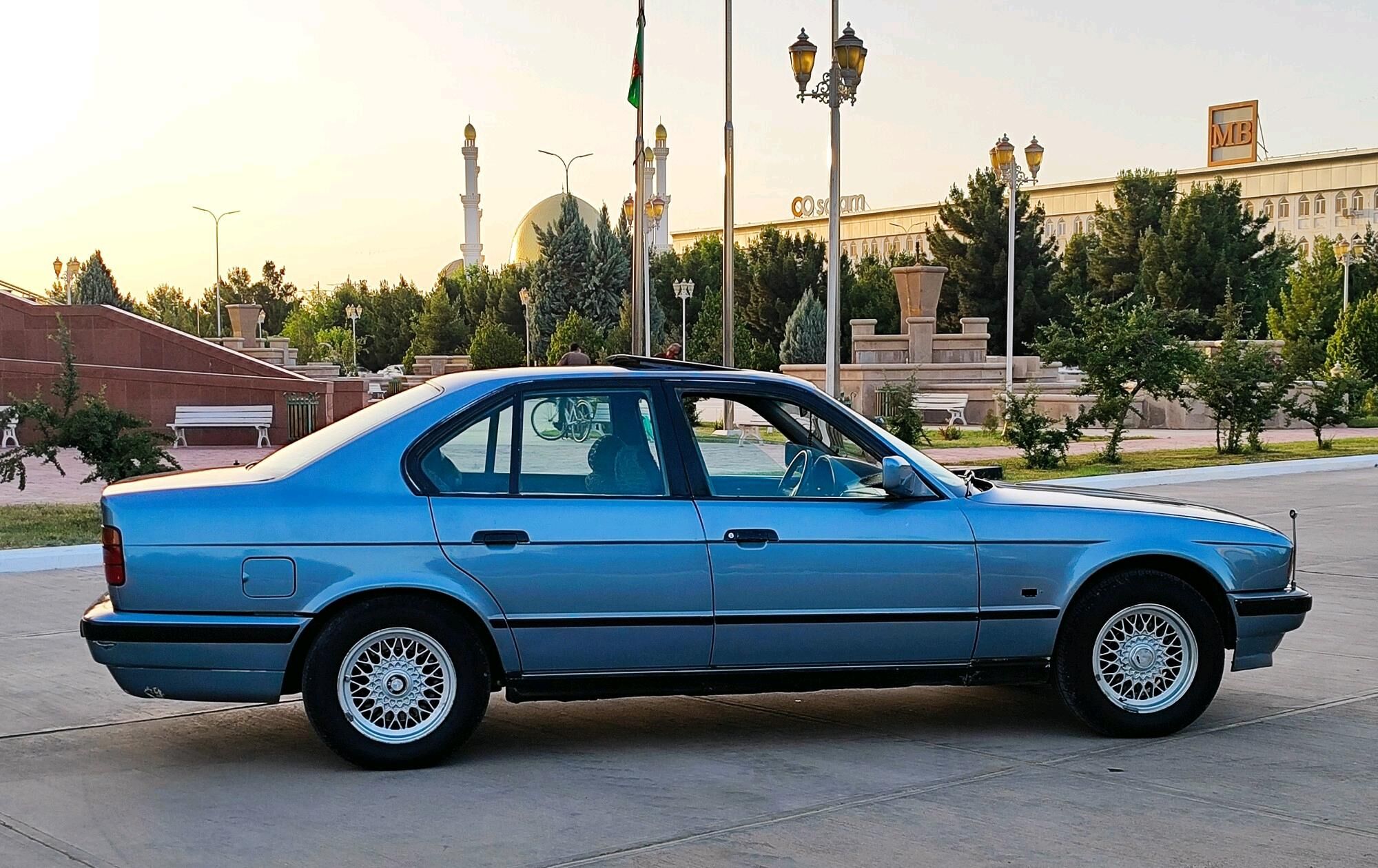 BMW 535 1990 - 36 000 TMT - Mary - img 7