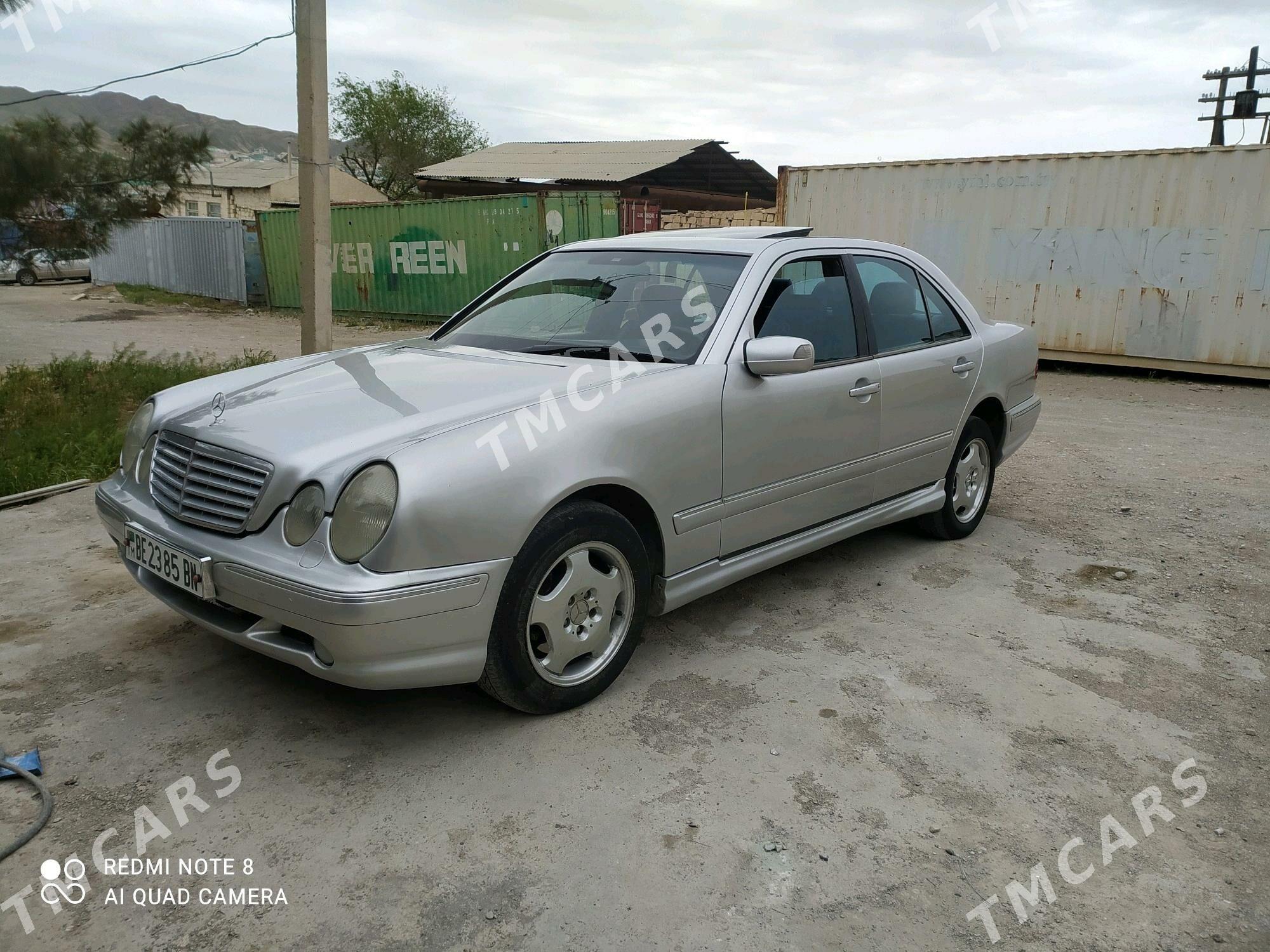 Mercedes-Benz E320 1999 - 100 000 TMT - Туркменбаши - img 1