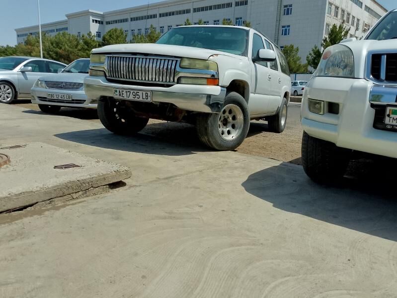 Chevrolet Suburban 2004 - 170 000 TMT - Туркменабат - img 3