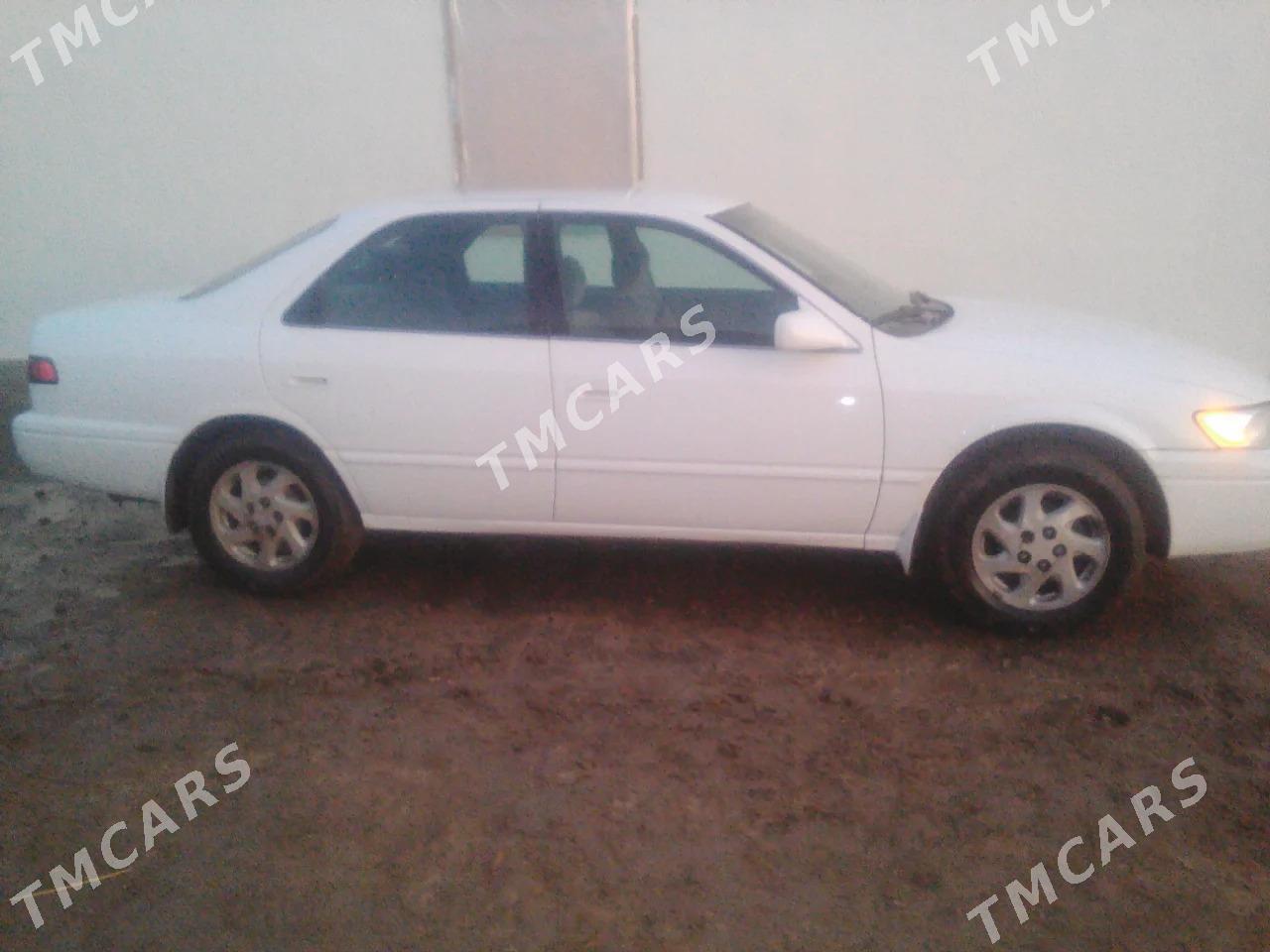 Toyota Camry 1999 - 120 000 TMT - Гурбансолтан Едже - img 3