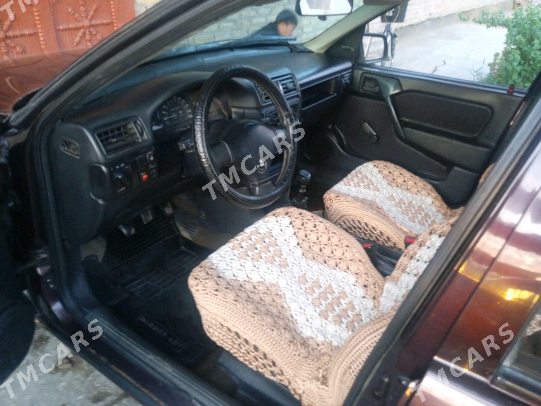Opel Vectra 1993 - 40 000 TMT - Кёнеургенч - img 2