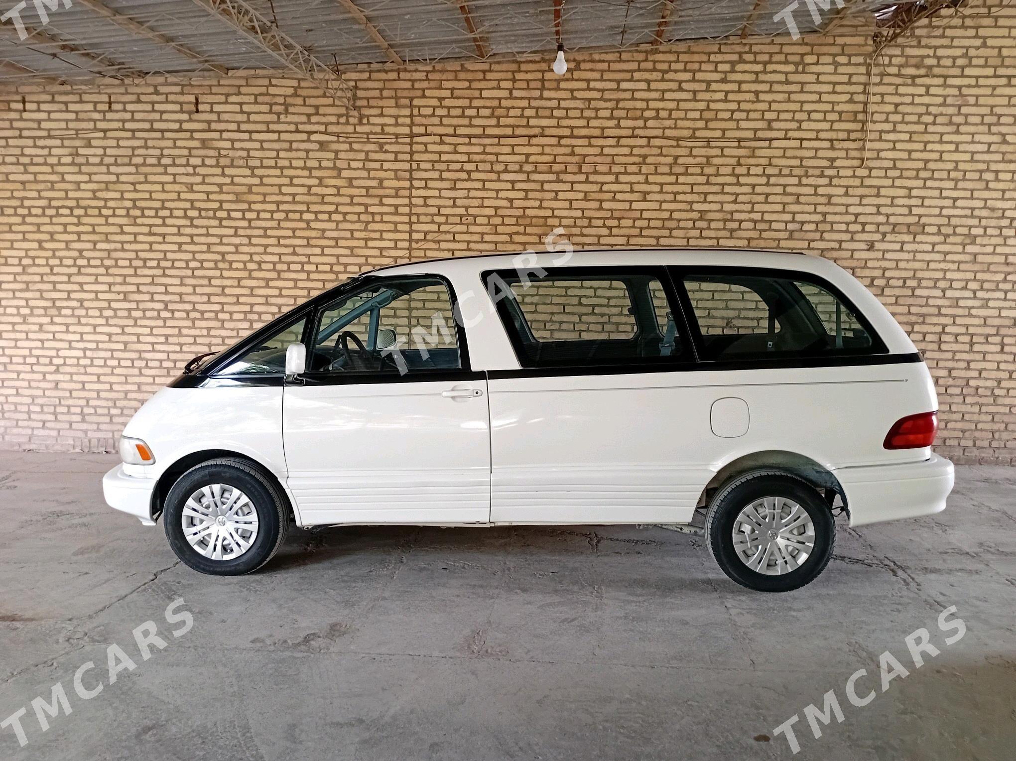 Toyota Previa 1993 - 85 000 TMT - Халач - img 4