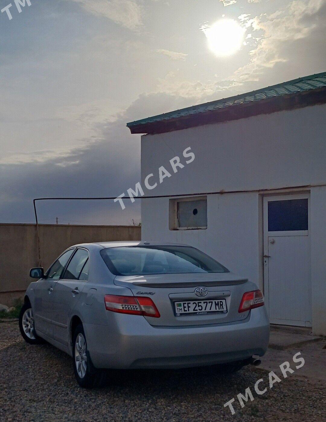 Toyota Camry 2010 - 140 000 TMT - Mary - img 4