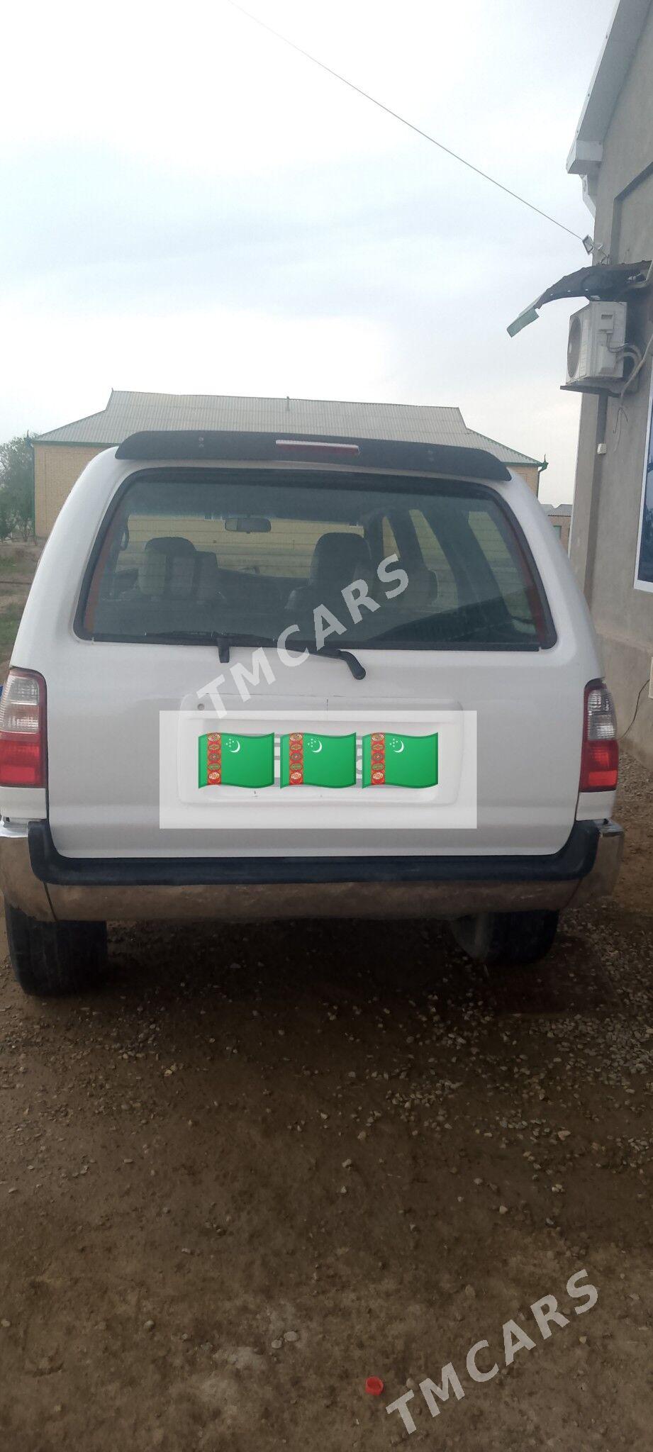 Toyota 4Runner 2001 - 105 000 TMT - Wekilbazar - img 2