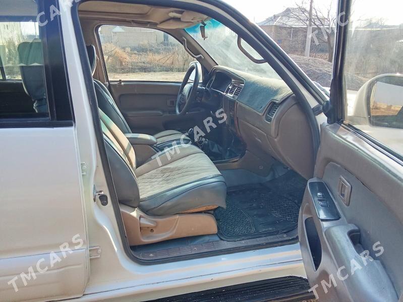 Toyota 4Runner 2001 - 105 000 TMT - Wekilbazar - img 8