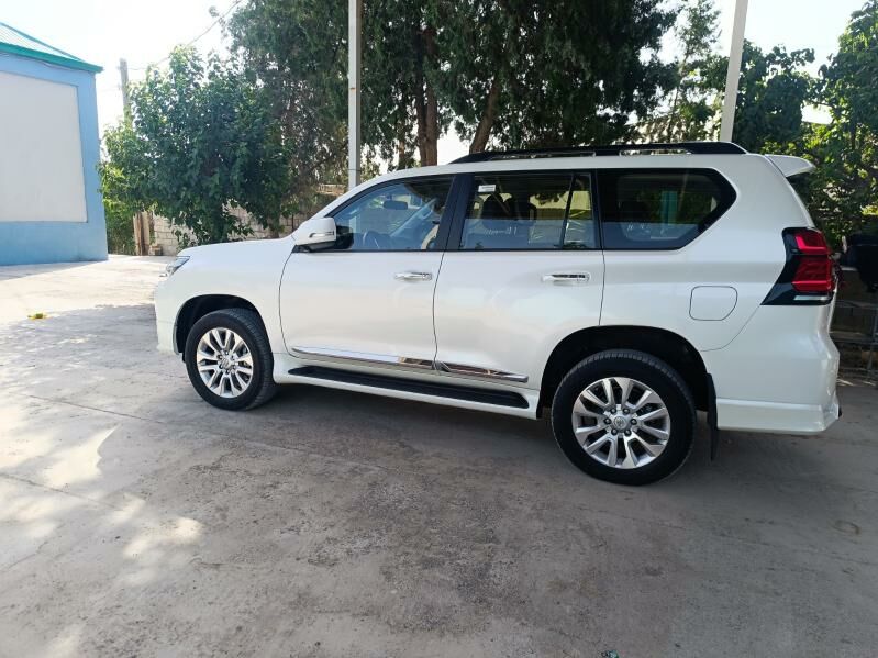 Toyota Land Cruiser Prado 2022 - 995 000 TMT - Койтендаг - img 6