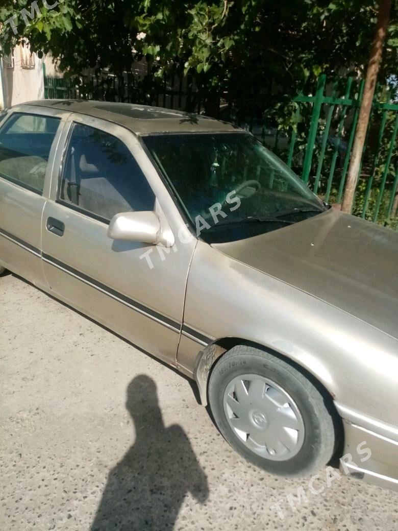 Opel Vectra 1990 - 31 000 TMT - Мары - img 1