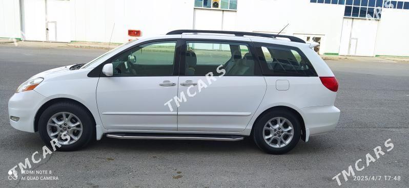 Toyota Sienna 2009 - 255 000 TMT - Aşgabat - img 4