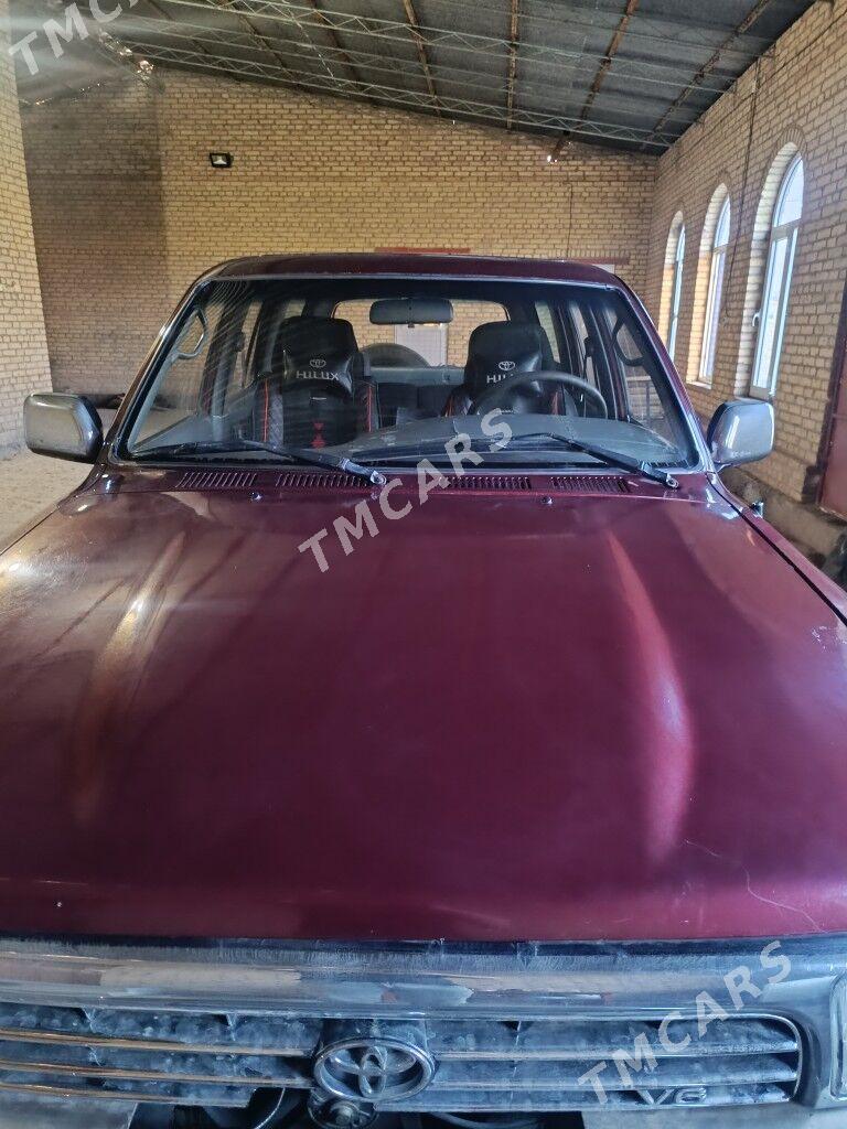 Toyota 4Runner 1991 - 40 000 TMT - Dänew - img 2