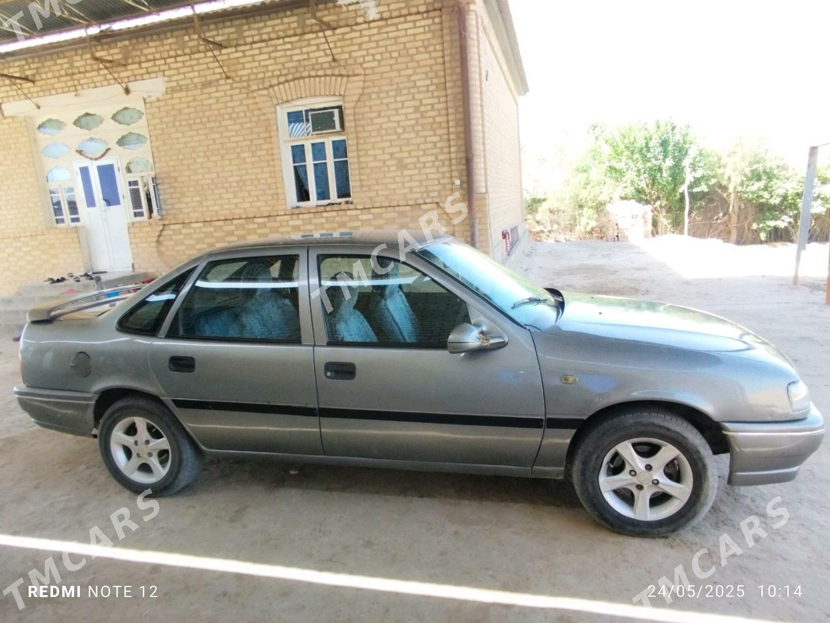 Opel Vectra 1991 - 26 000 TMT - Сакарчага - img 4
