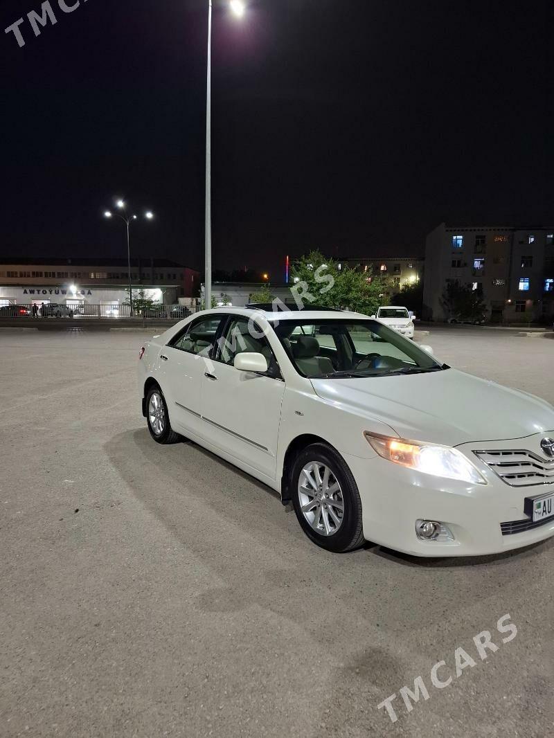 Toyota Camry 2010 - 200 000 TMT - Ашхабад - img 4