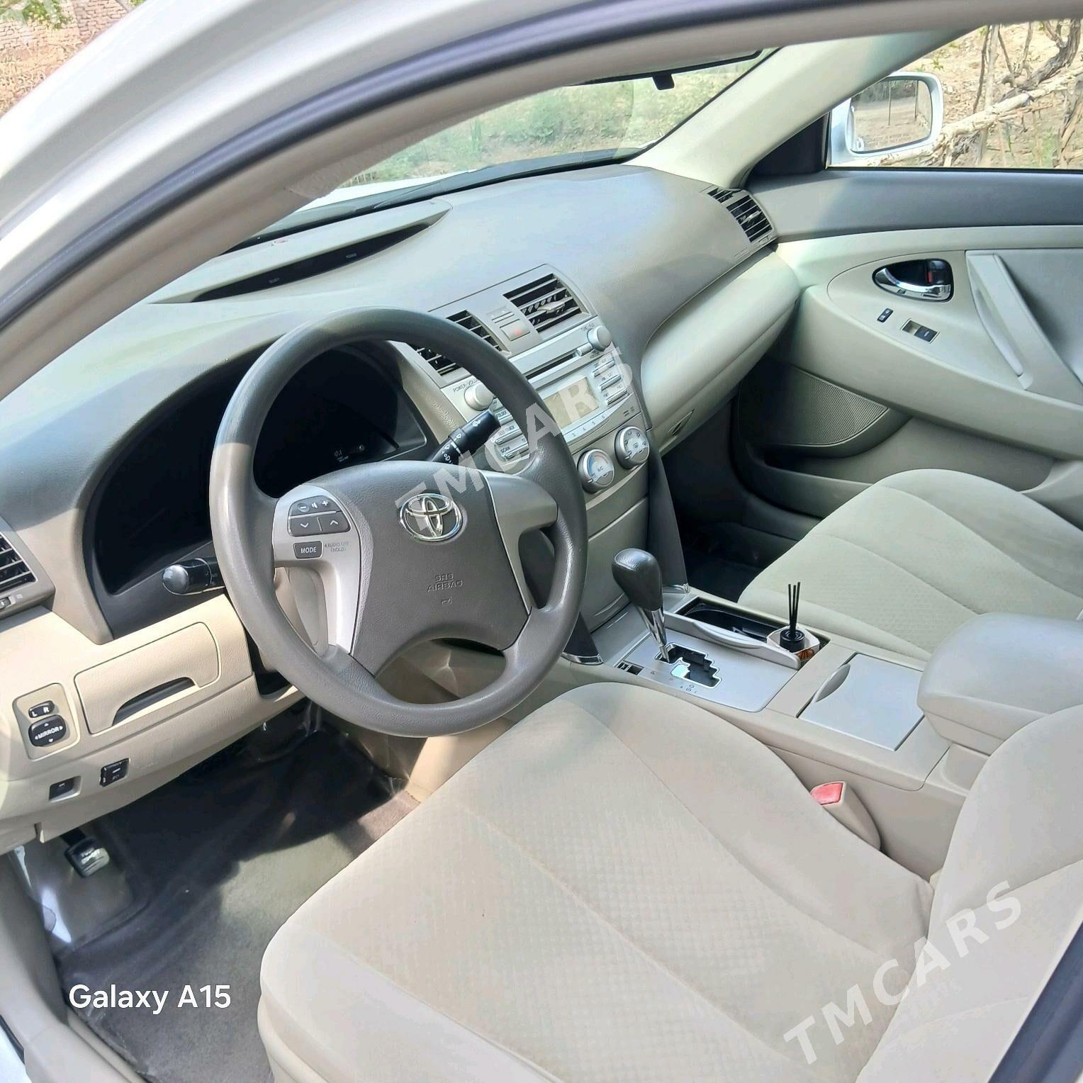 Toyota Camry 2011 - 230 000 TMT - Кёнеургенч - img 6