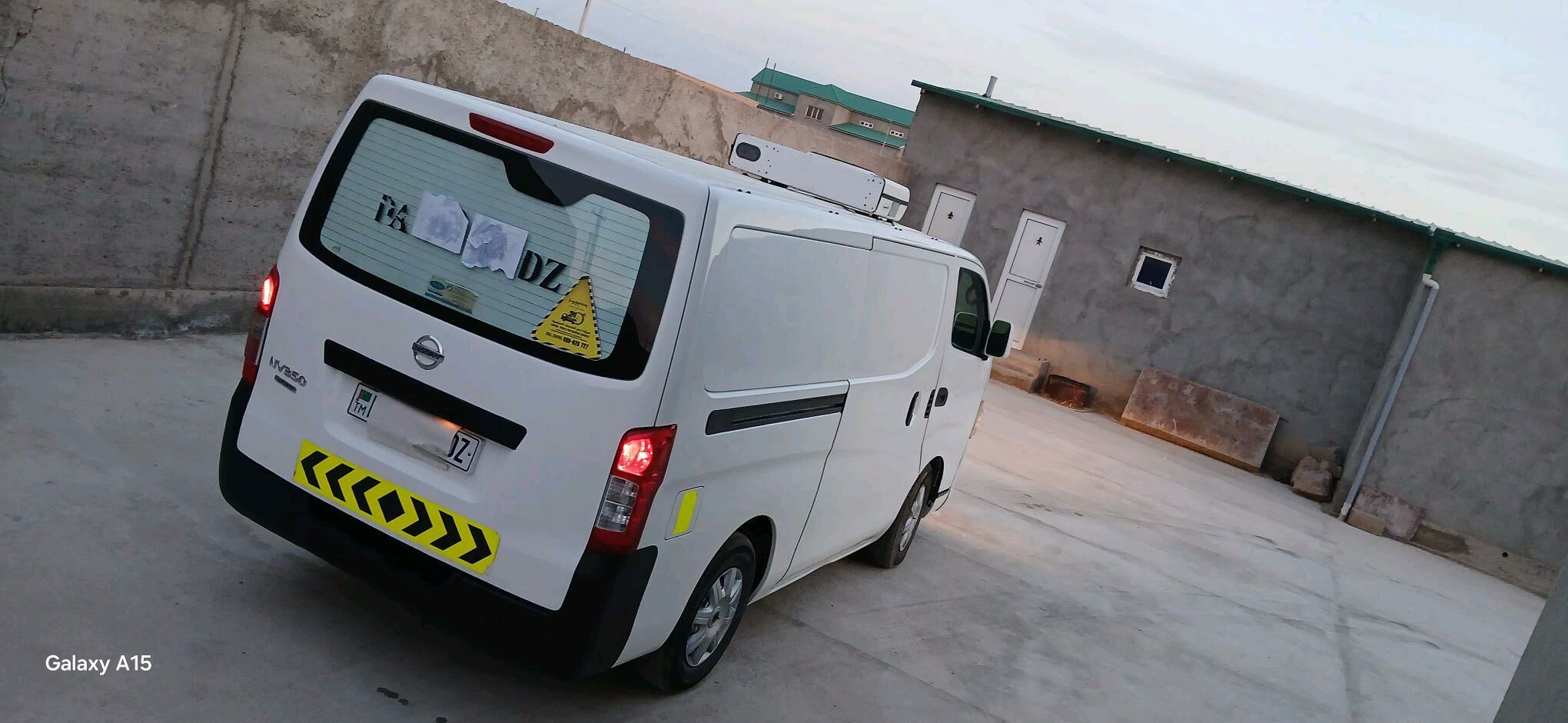 Nissan Urvan 2018 - 280 000 TMT - Кёнеургенч - img 2