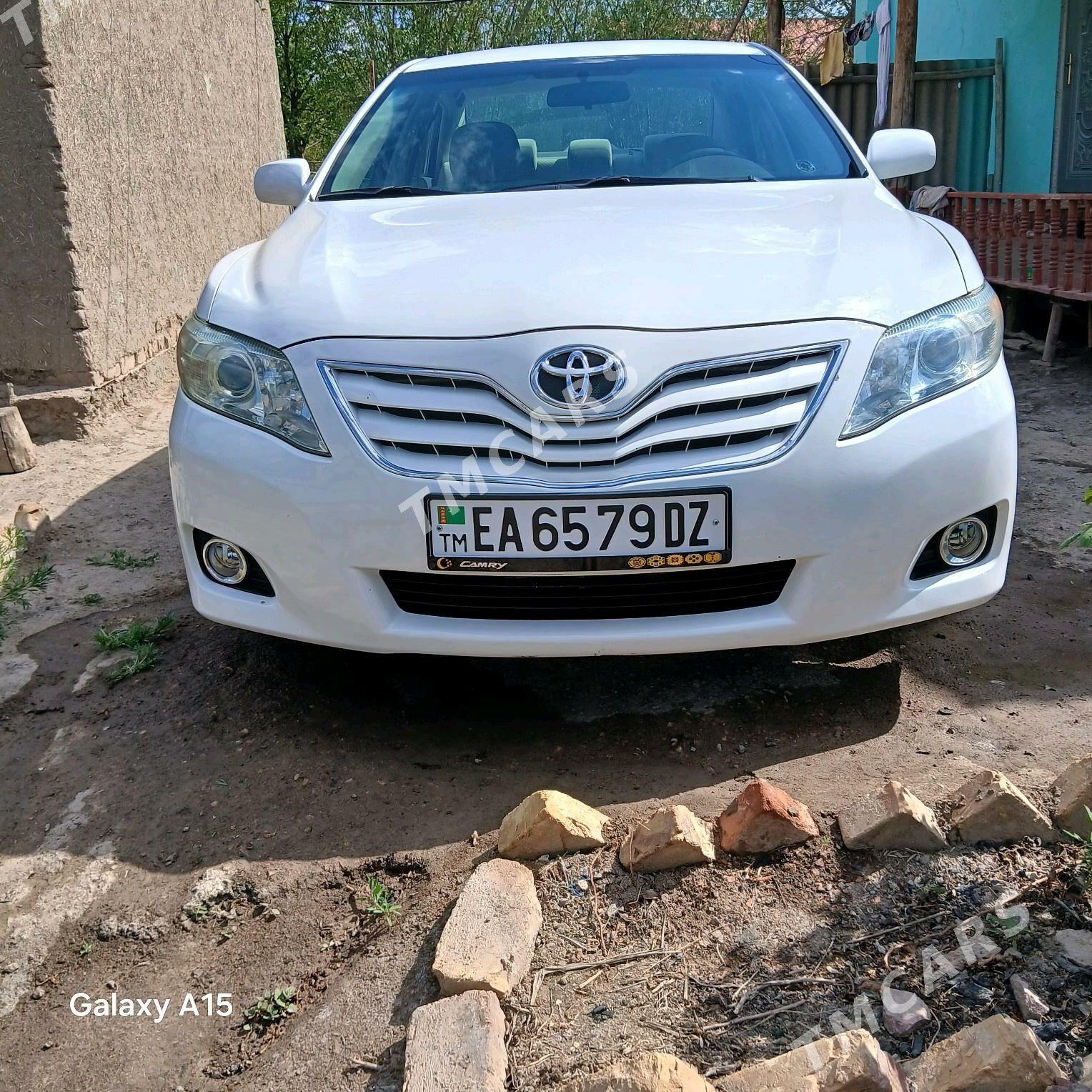 Toyota Camry 2011 - 230 000 TMT - Кёнеургенч - img 7