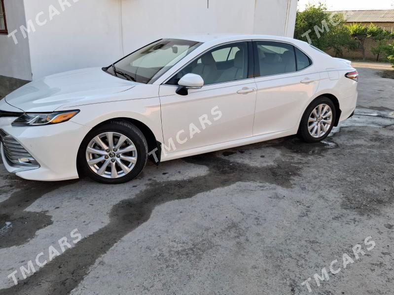 Toyota Camry 2018 - 320 000 TMT - Saýat - img 10