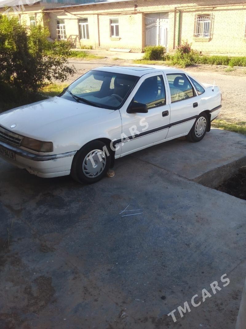 Opel Vectra 1992 - 25 000 TMT - Дянев - img 4
