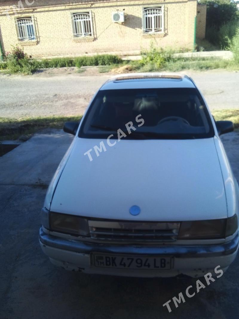 Opel Vectra 1992 - 25 000 TMT - Дянев - img 2