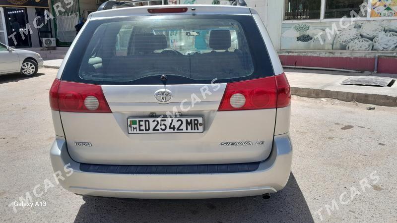 Toyota Sienna 2005 - 180 000 TMT - Mary - img 4