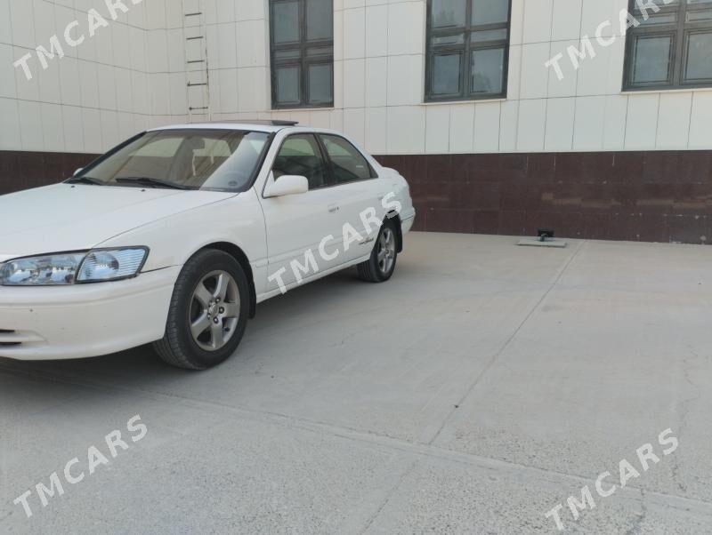 Toyota Camry 1998 - 112 000 TMT - Гёкдепе - img 2