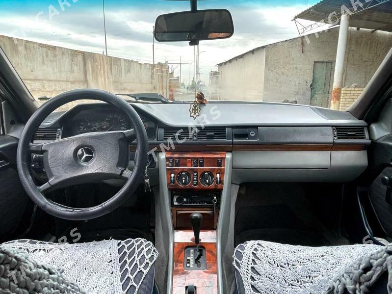 Mercedes-Benz 230E 1987 - 28 000 TMT - Mary - img 5