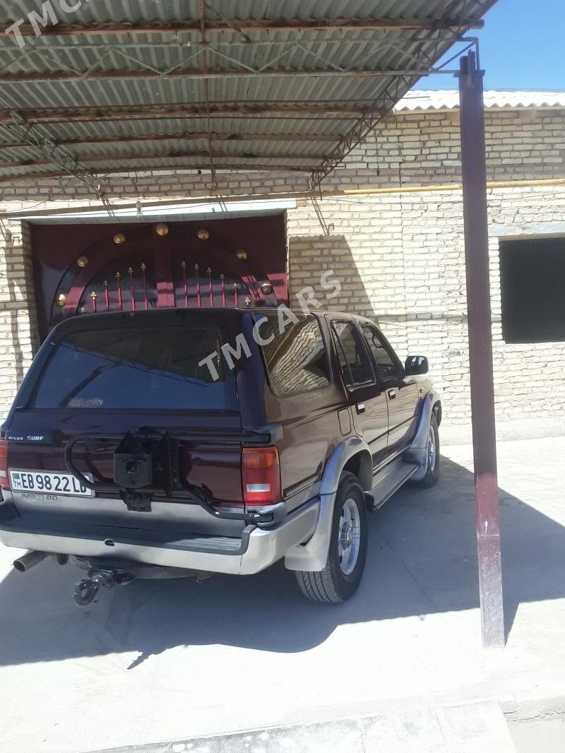 Toyota 4Runner 1994 - 55 000 TMT - Дянев - img 6