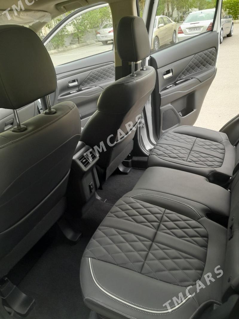 Mitsubishi Outlander 2022 - 305 000 TMT - Ашхабад - img 3
