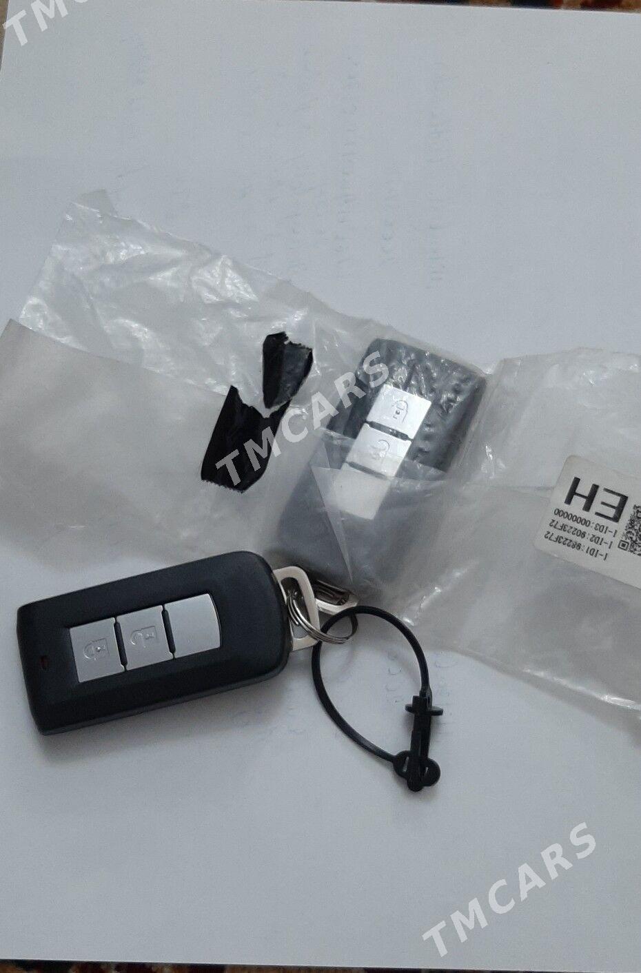 Mitsubishi Outlander 2022 - 305 000 TMT - Ашхабад - img 9