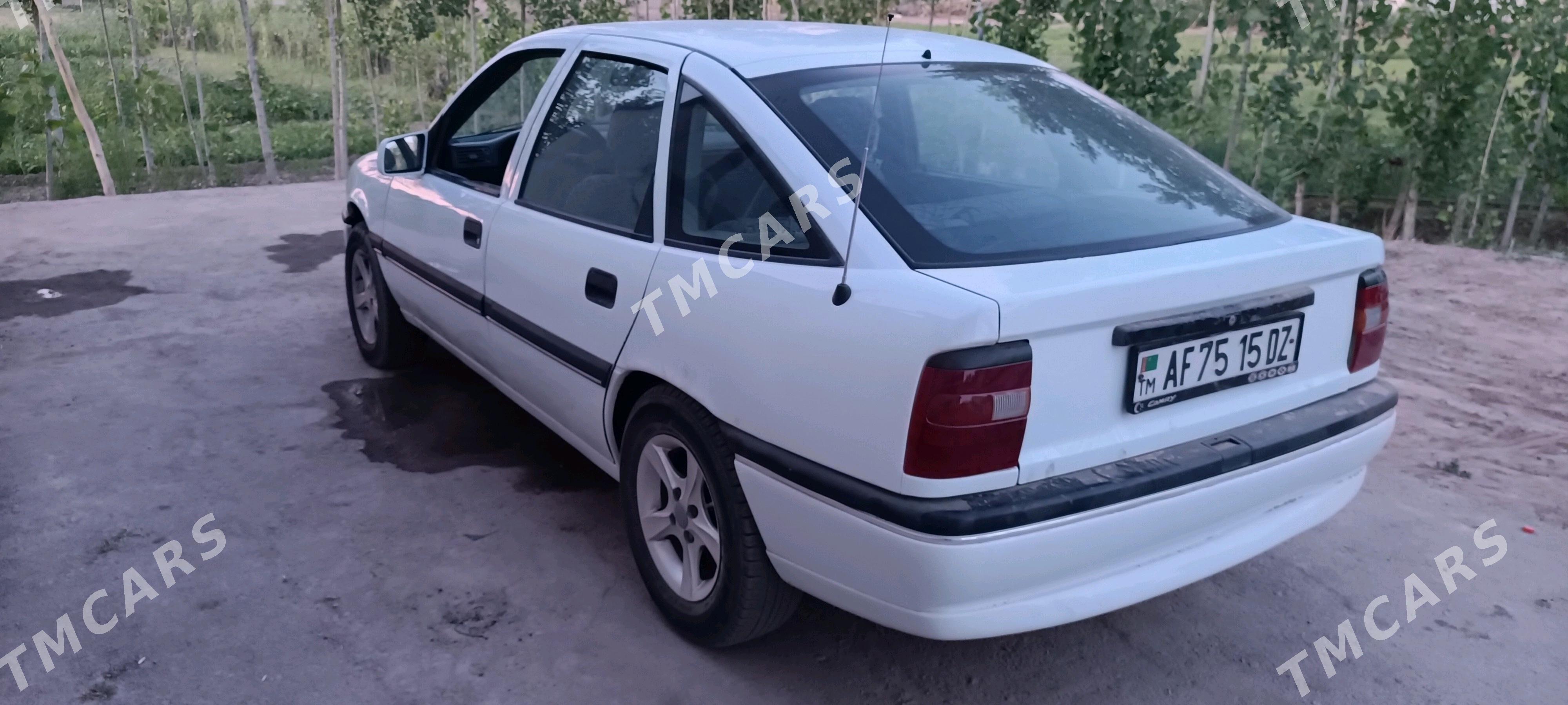 Opel Vectra 1991 - 35 000 TMT - Ak bugdaý etraby - img 4