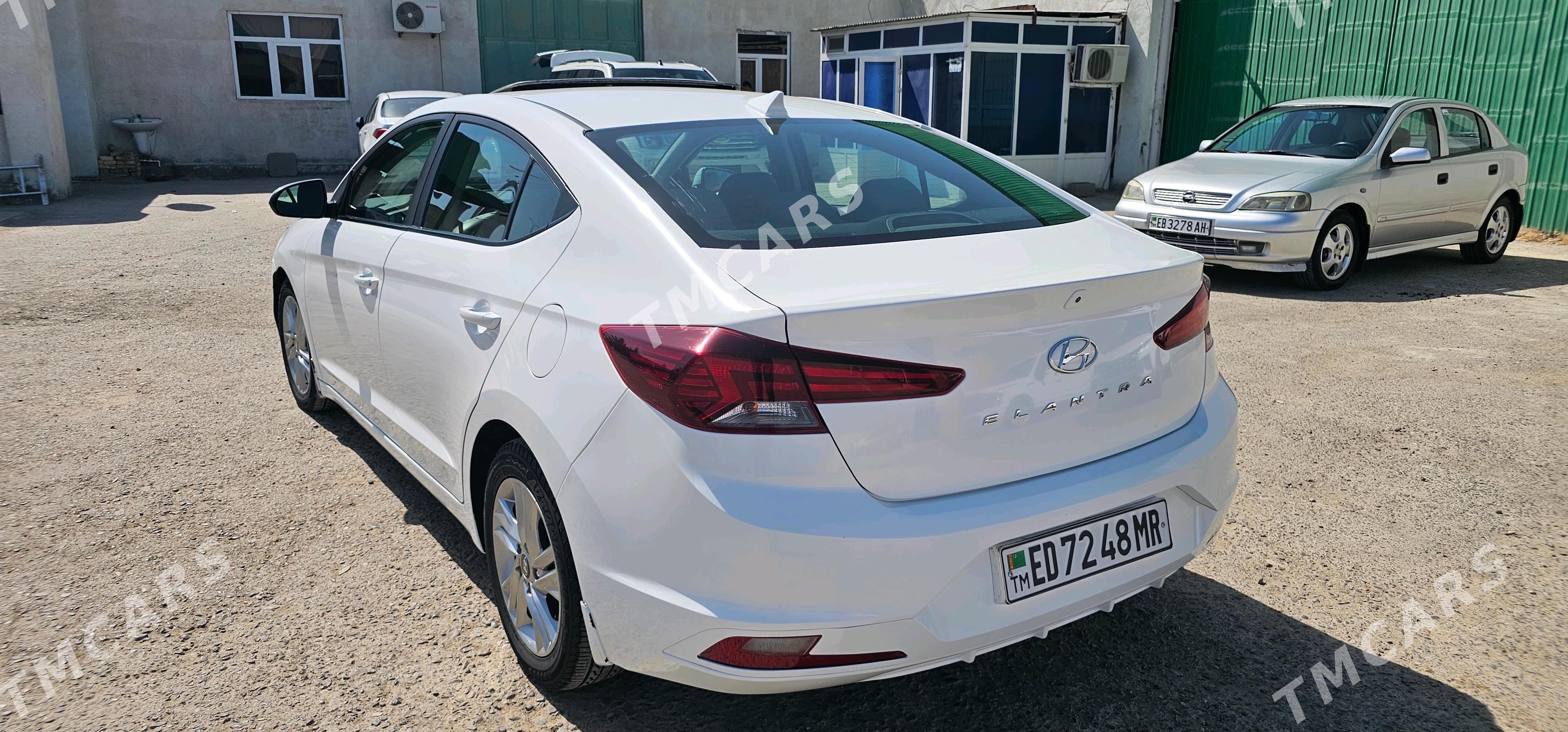 Hyundai Elantra 2020 - 200 000 TMT - Мары - img 5