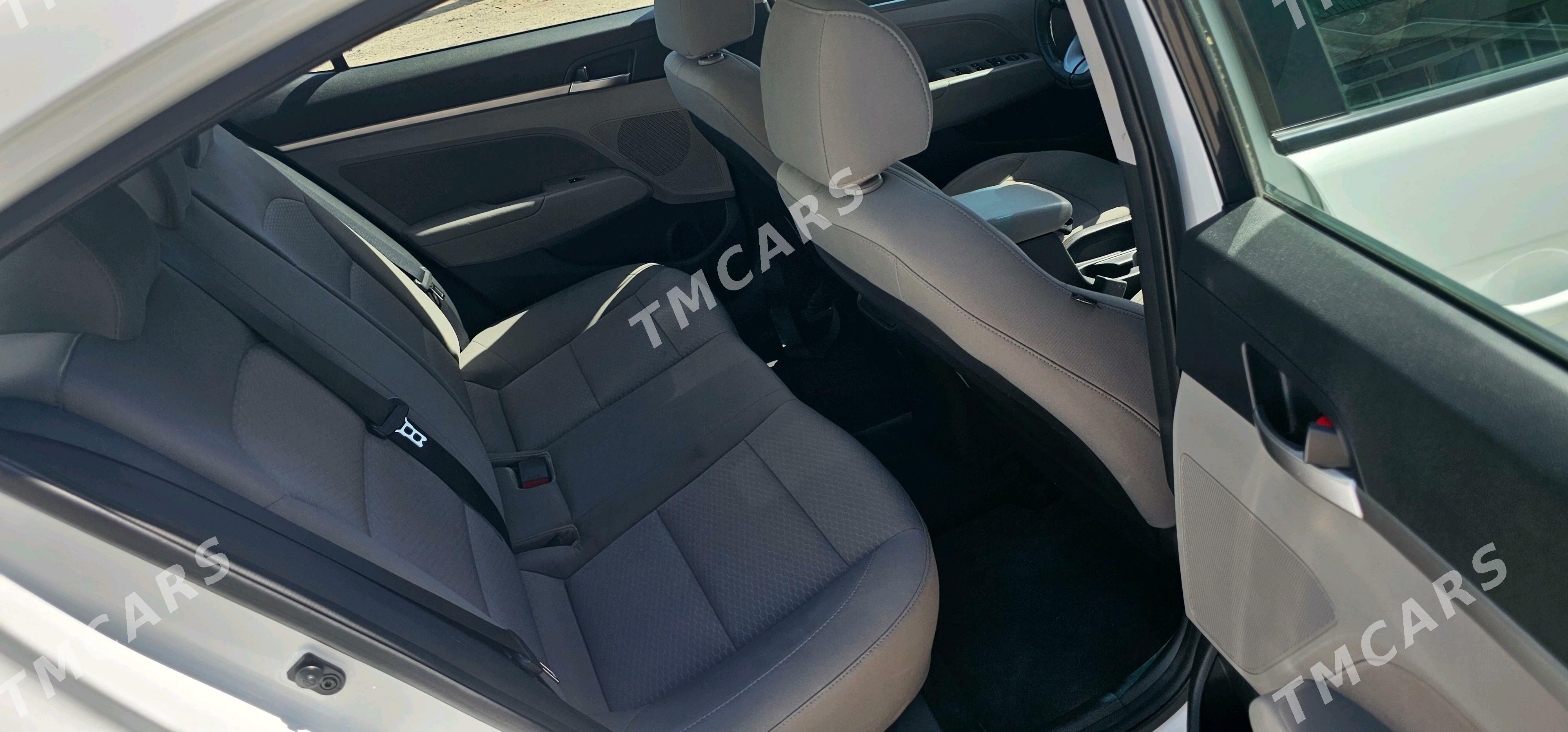 Hyundai Elantra 2020 - 200 000 TMT - Мары - img 8