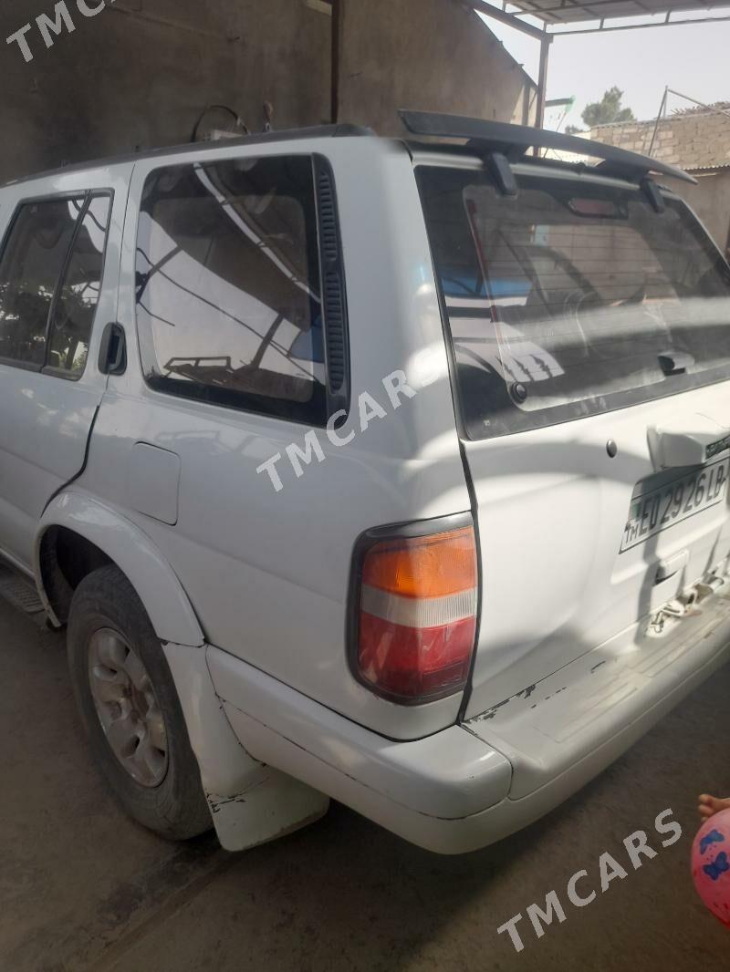 Nissan Pathfinder 1996 - 40 000 TMT - Магданлы - img 3