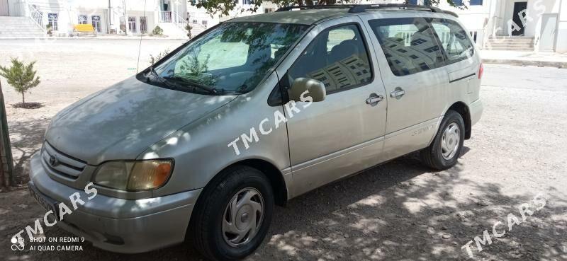 Toyota Sienna 2002 - 130 000 TMT - Balkanabat - img 2