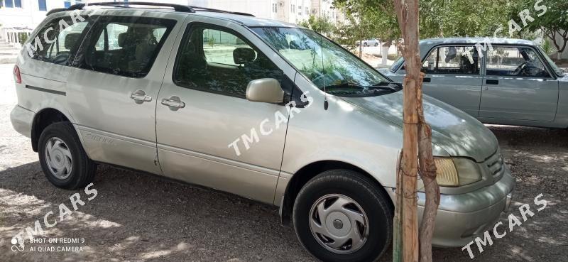 Toyota Sienna 2002 - 130 000 TMT - Balkanabat - img 4