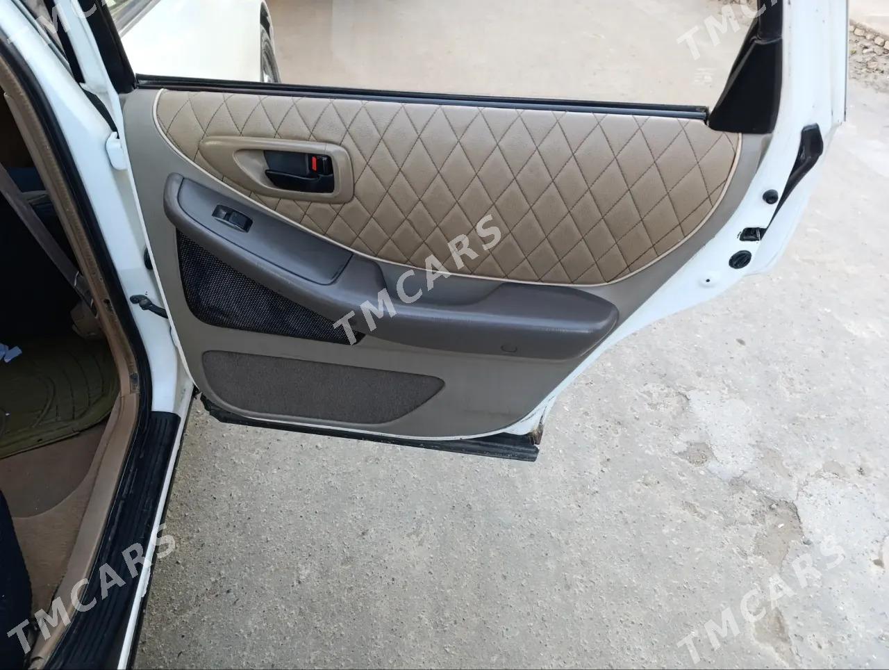 Toyota Avalon 1995 - 105 000 TMT - Мары - img 4