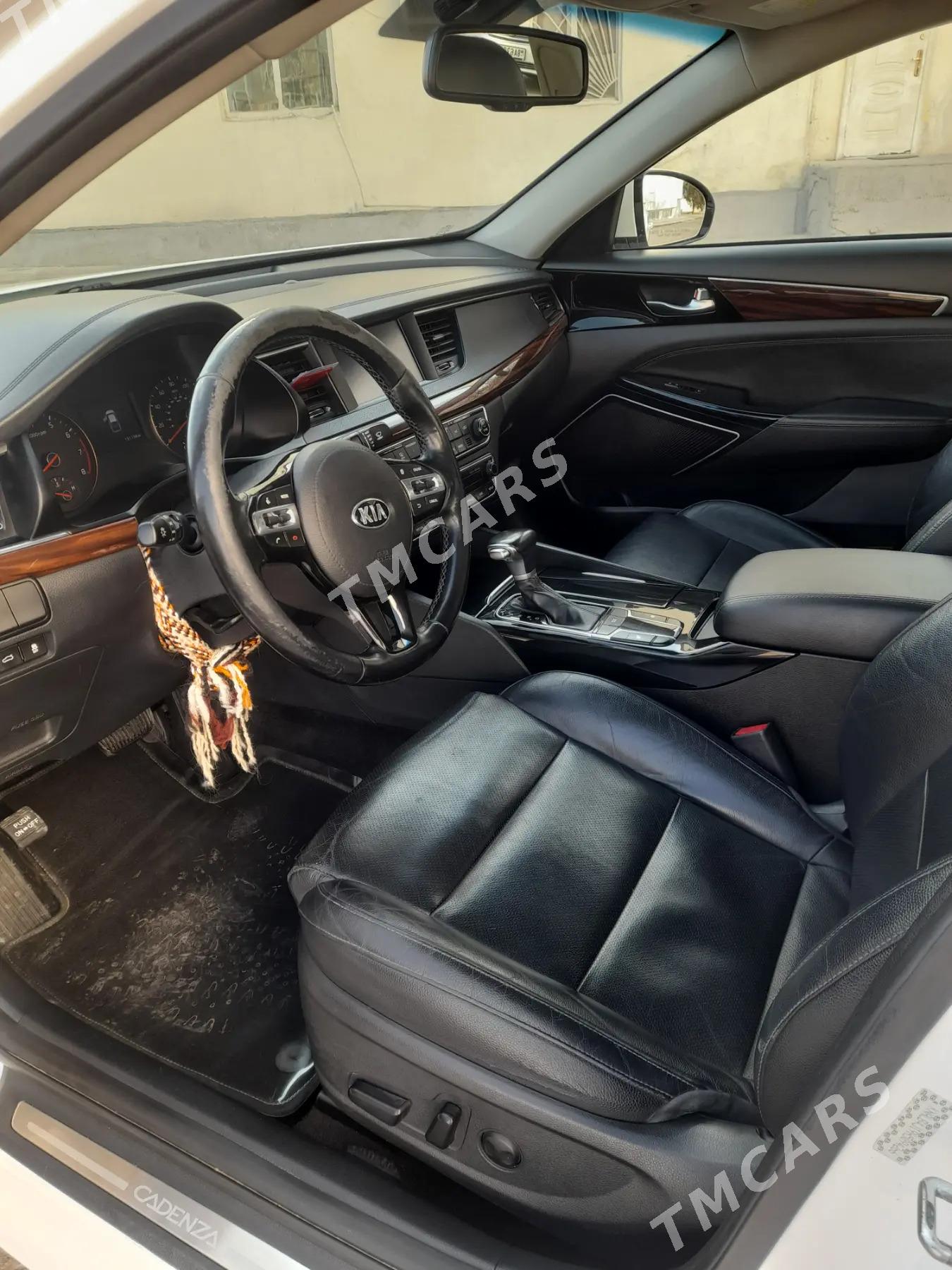 Kia Cadenza 2017 - 215 000 TMT - Ашхабад - img 6