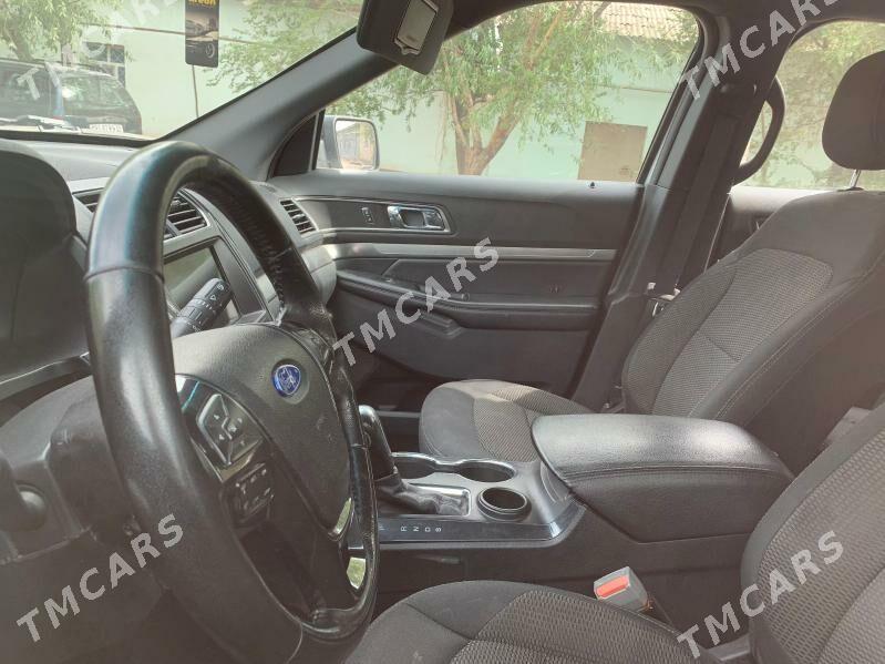 Ford Explorer 2018 - 360 000 TMT - Дашогуз - img 4