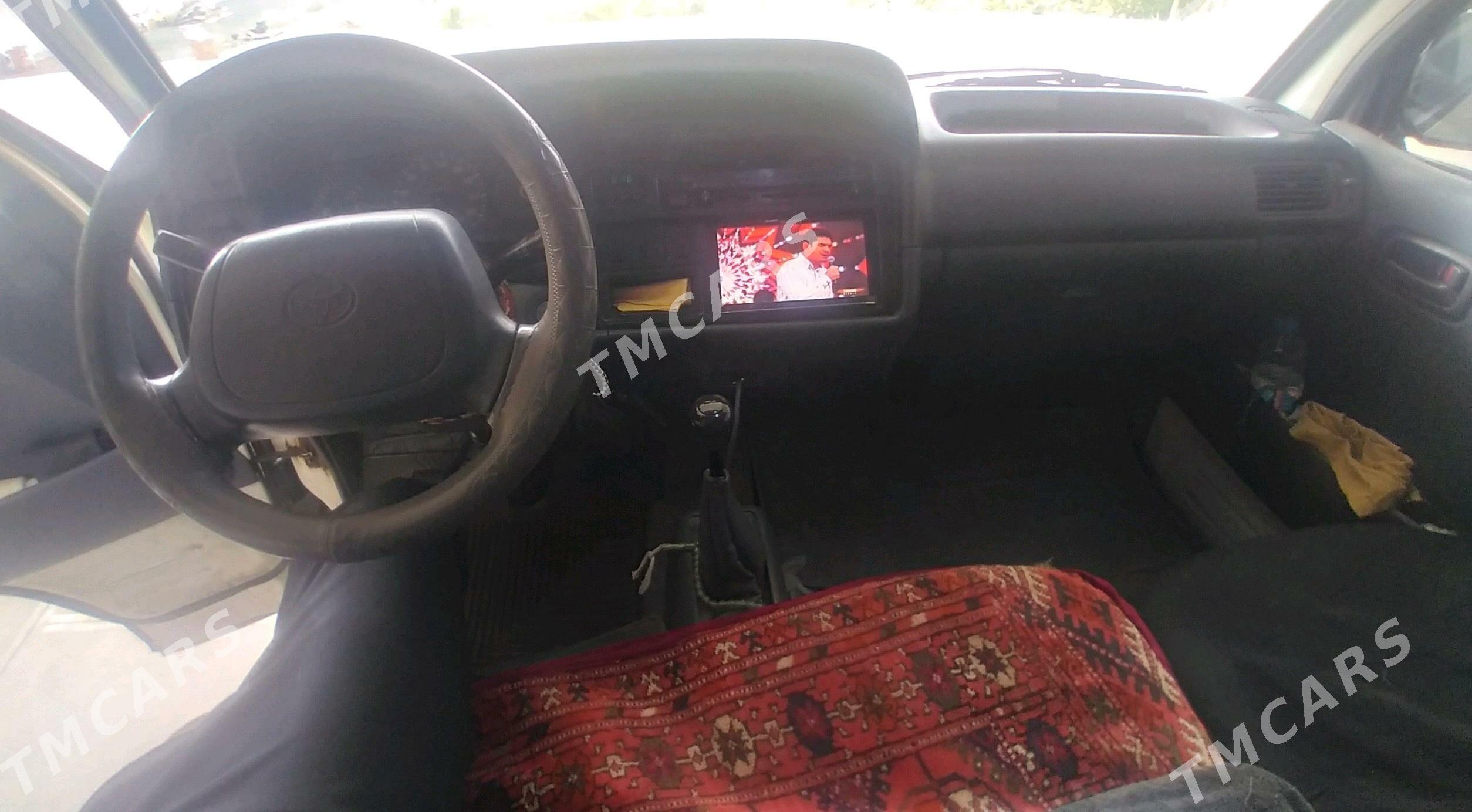 Toyota Hiace 2004 - 160 000 TMT - Tejen - img 3