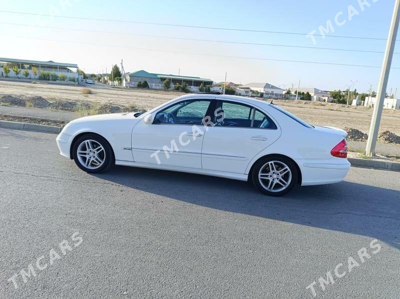 Mercedes-Benz E320 2003 - 135 000 TMT - Bäherden - img 2
