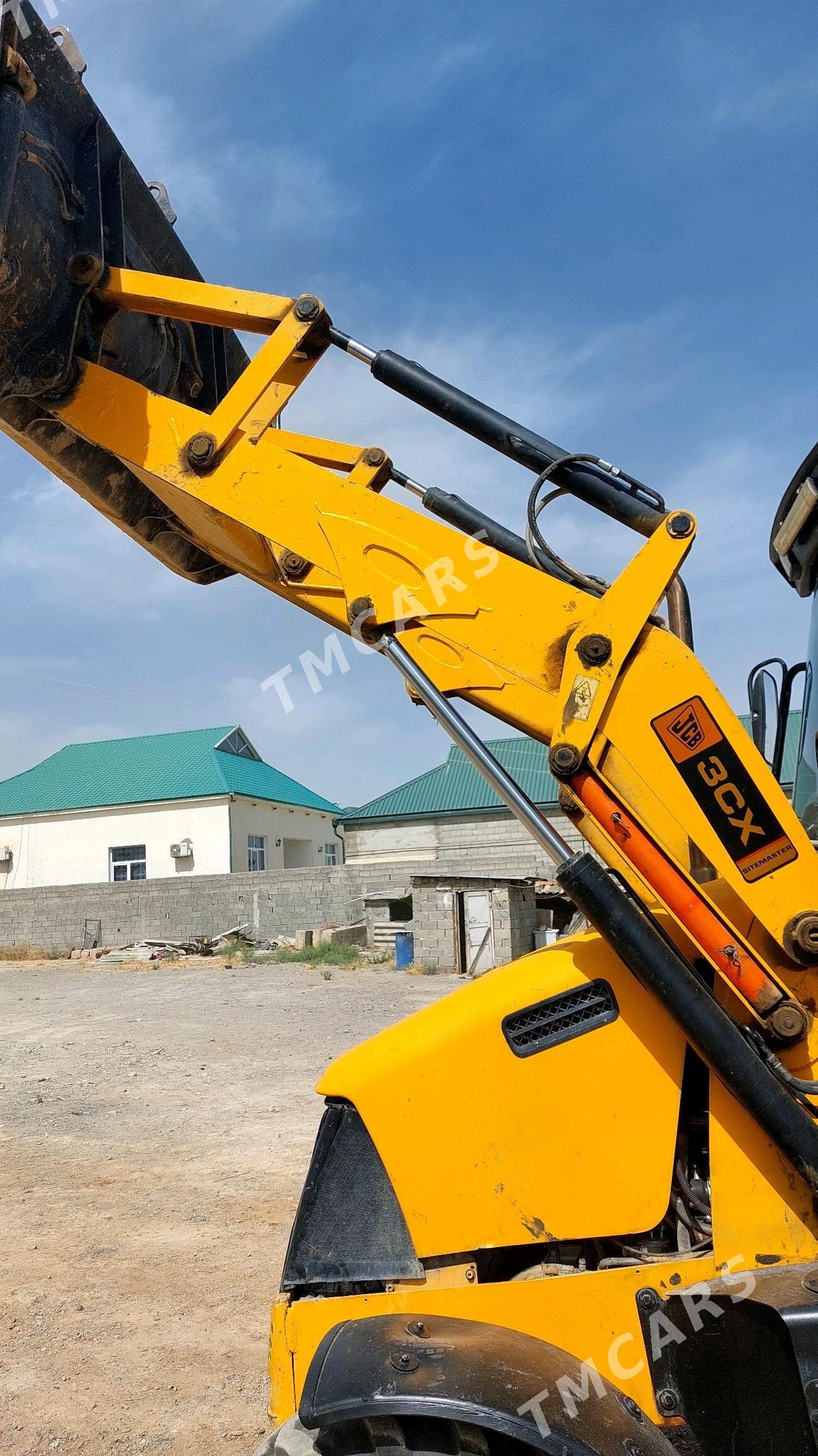 JCB 3CX Pothole Master 2010 - 650 000 TMT - Ашхабад - img 4