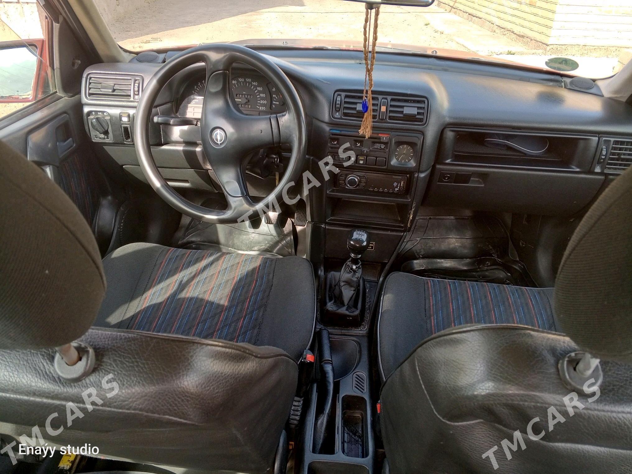 Opel Vectra 1994 - 34 000 TMT - Мары - img 3