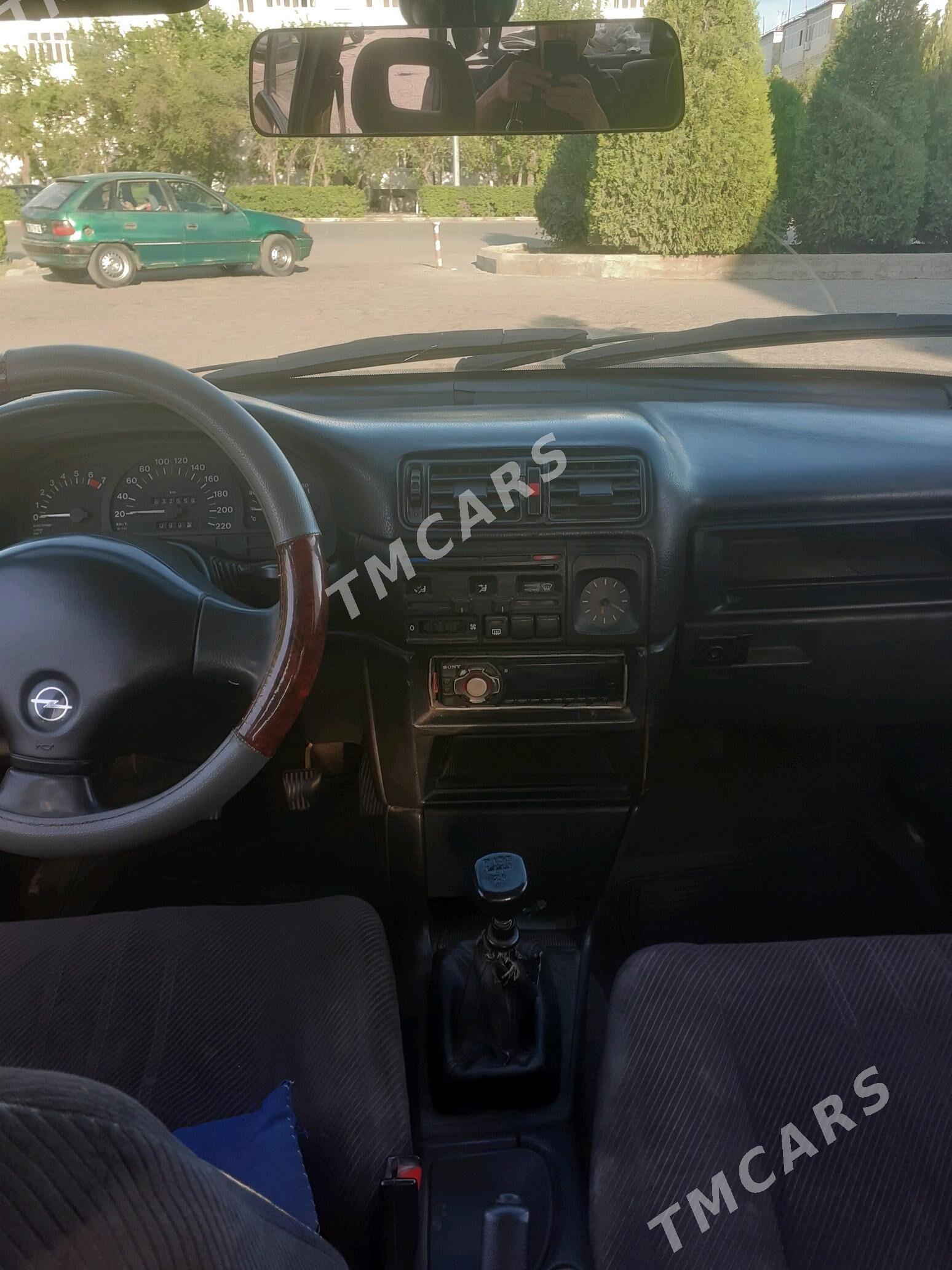 Opel Vectra 1992 - 29 000 TMT - Daşoguz - img 4
