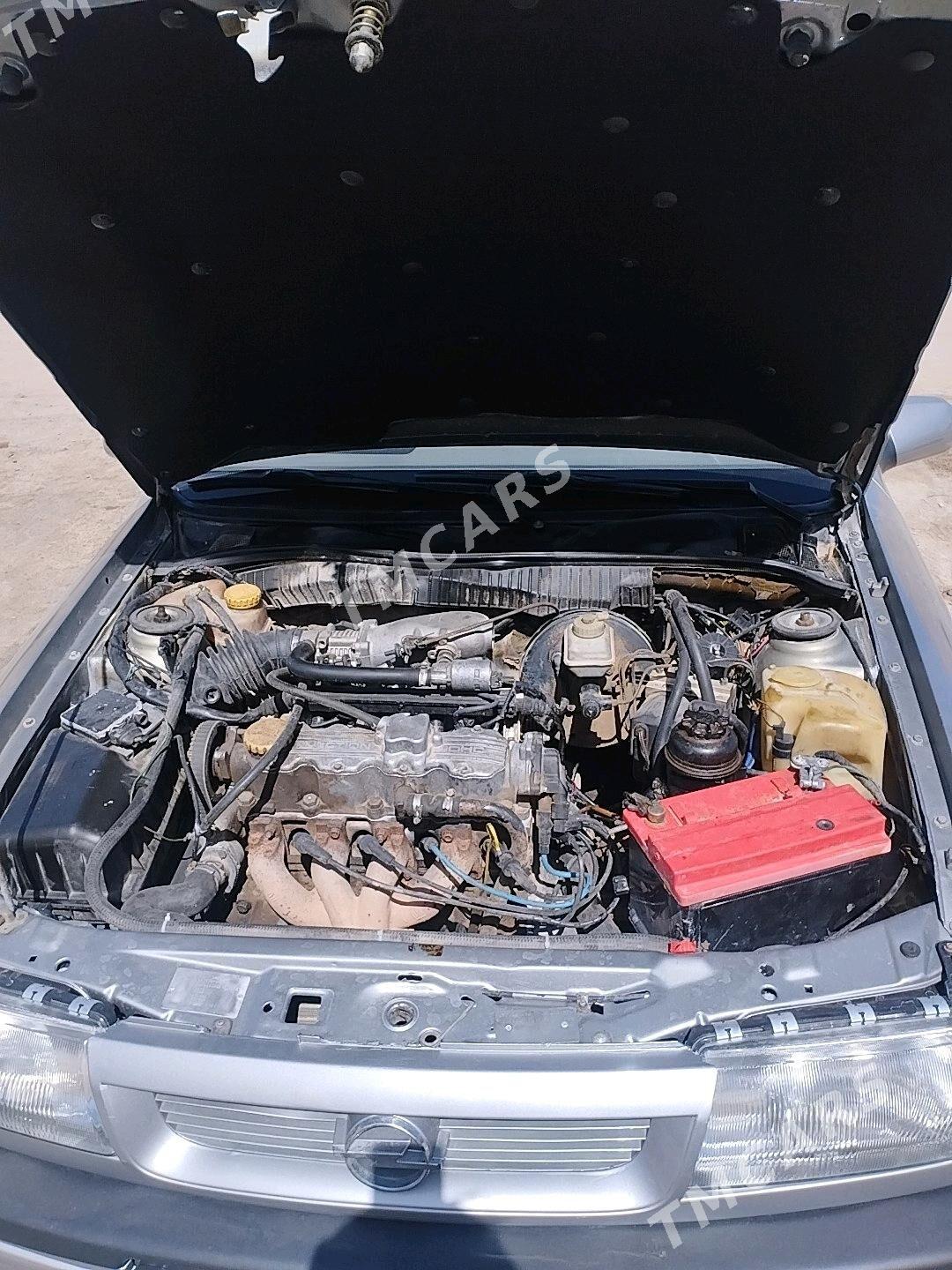 Opel Vectra 1994 - 40 000 TMT - Şabat etr. - img 7