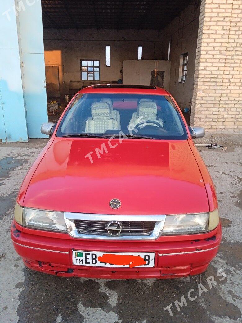 Opel Vectra 1989 - 32 000 TMT - Dänew - img 2