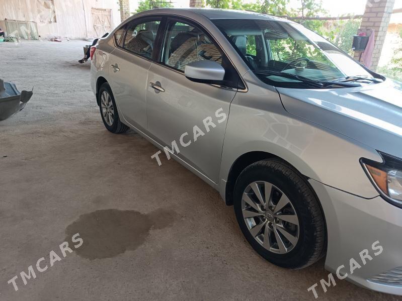 Nissan Sentra 2019 - 180 000 TMT - Дянев - img 3