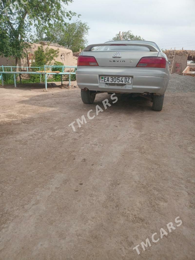 Toyota Corolla 1995 - 36 000 TMT - Köneürgenç - img 5