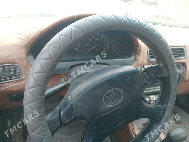 Toyota Corolla 1995 - 36 000 TMT - Köneürgenç - img 6