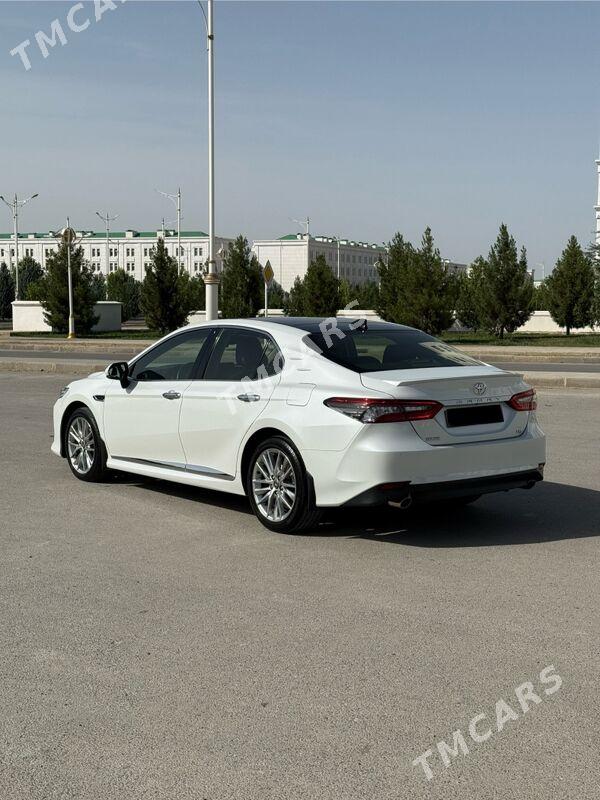 Toyota Camry 2022 - 668 000 TMT - Кëши - img 4