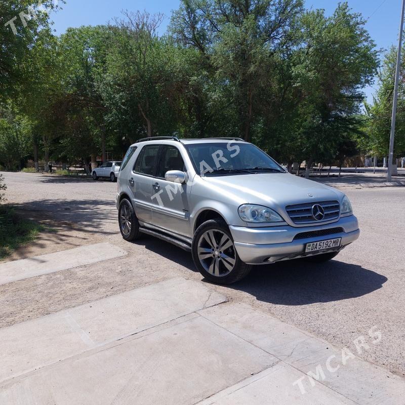 Mercedes-Benz ML350 2001 - 110 000 TMT - Мары - img 4
