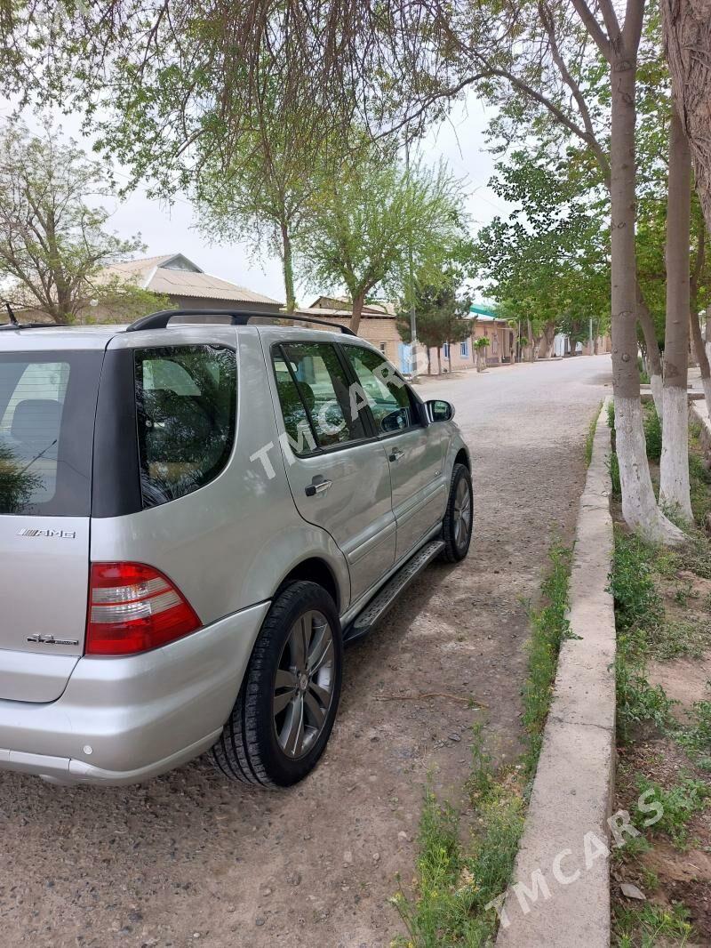 Mercedes-Benz ML350 2001 - 110 000 TMT - Мары - img 7